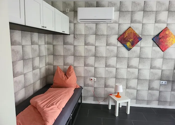 Ausgestattetes Drei Mit Grosser Sonnenterrasse Lägenhet