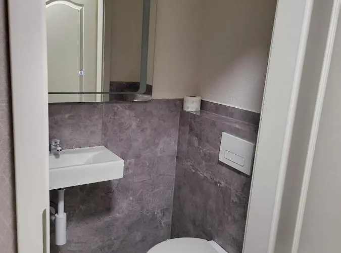 Ausgestattetes Drei Mit Grosser Sonnenterrasse Lägenhet Wolmirstedt